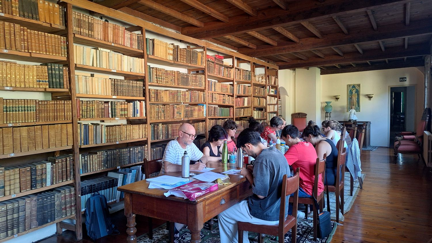 Taller en la biblioteca histórica