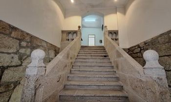 Escaleras del convento